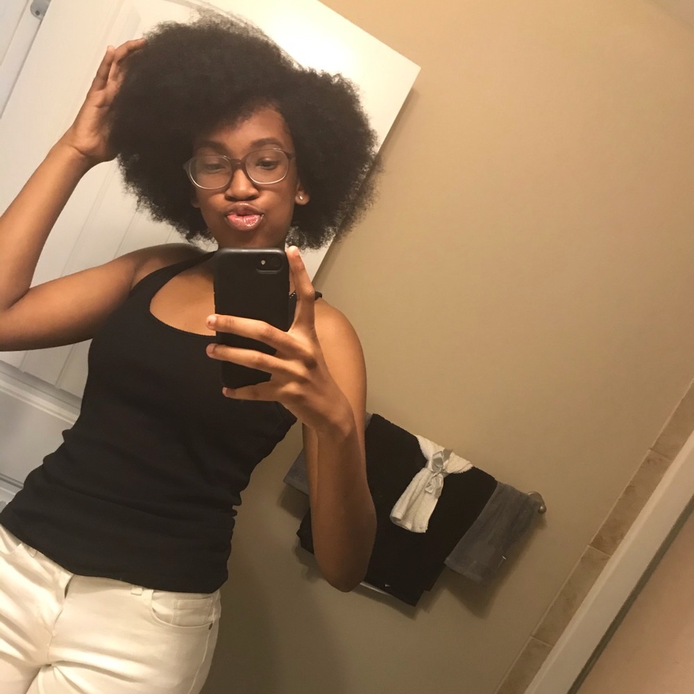 Meet your Posher, Emiyah